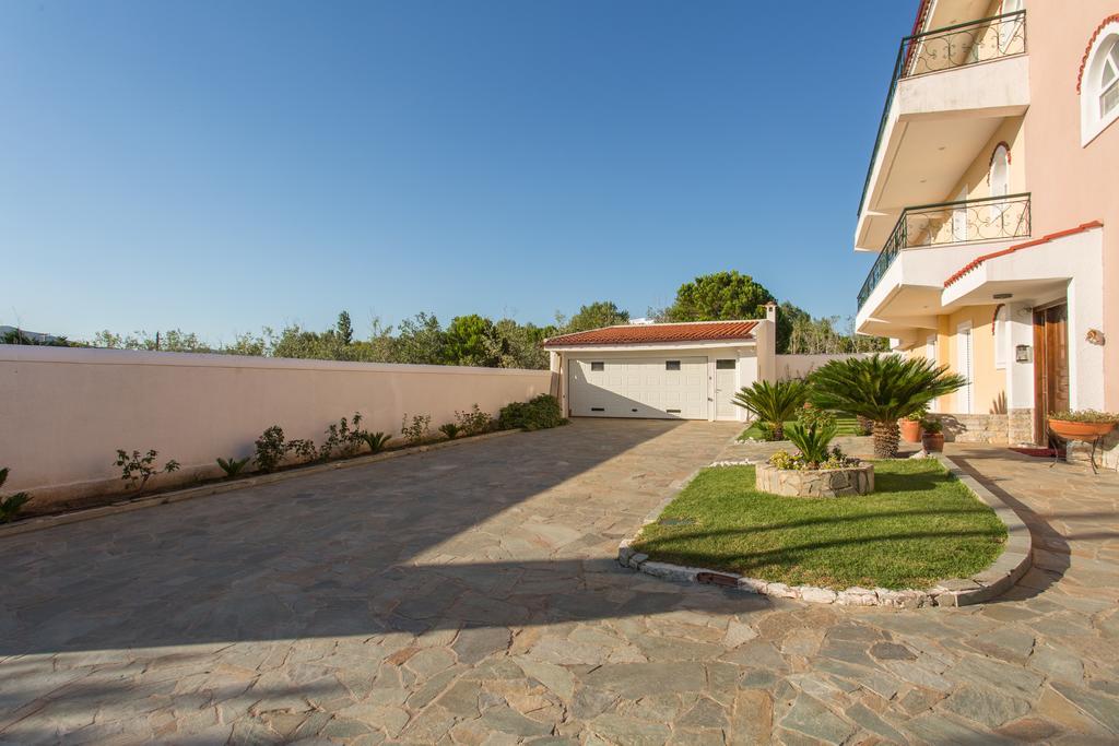 Marathon Beachside Villa 100M From The Beach Схініас Екстер'єр фото