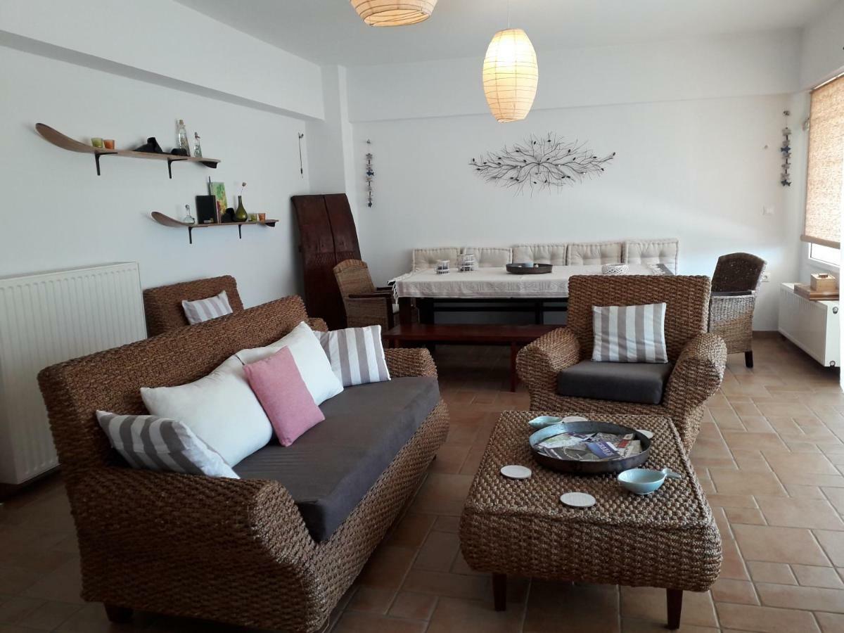 Marathon Beachside Villa 100M From The Beach Схініас Екстер'єр фото